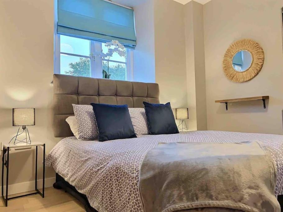 Cotswold Chapel, Sleeps Up To 5 In Kingsize Beds Apartman Chipping Norton Kültér fotó